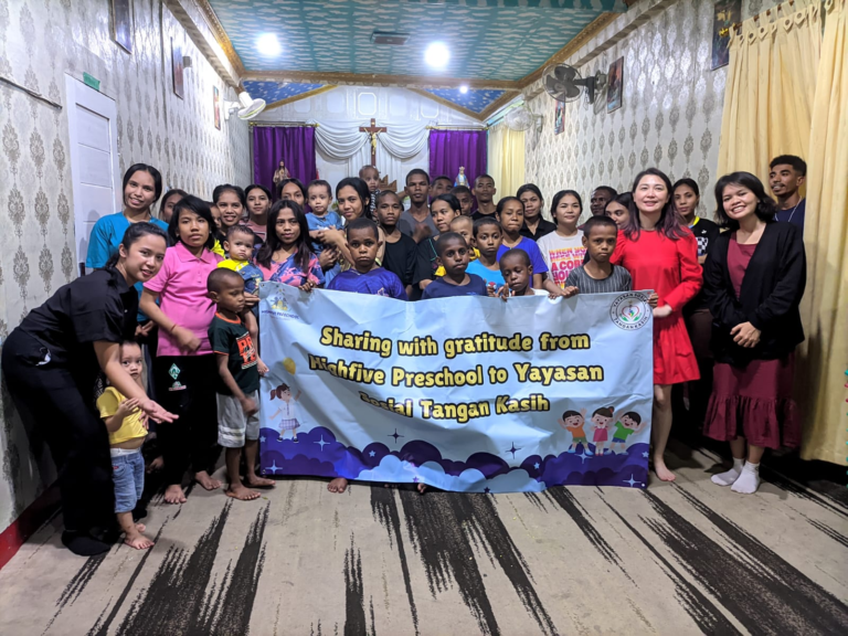 Yayasan Sosial Tangan Kasih Sambut Hangat “Musim Berbagi” Bersama Highfive Preschool